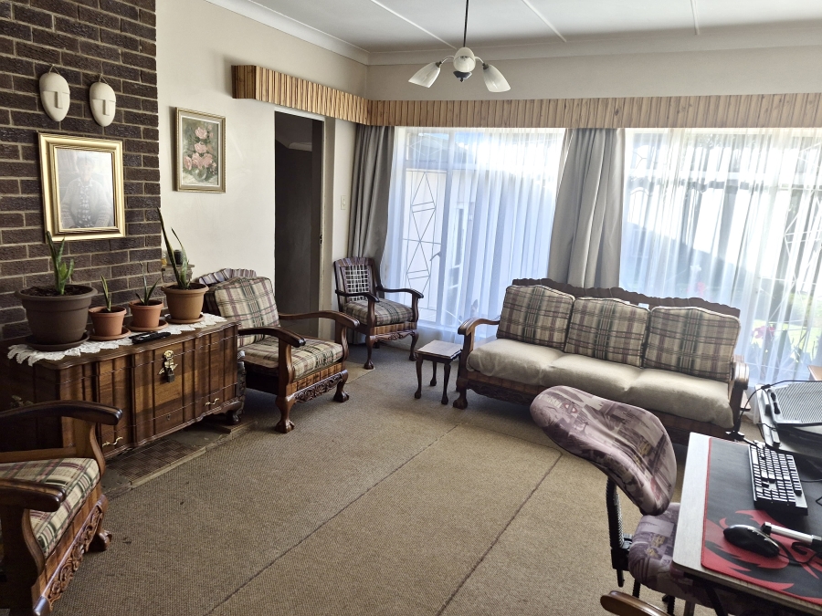 5 Bedroom Property for Sale in Panorama Free State